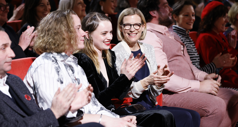 Basil Eidenbenz, Luna Wedler und Produzentin Katrin Renz an der Premiere von INGEBORG BACHMANN in Berlin