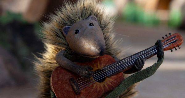 DRIFTING GUITAR by Sophie Roze